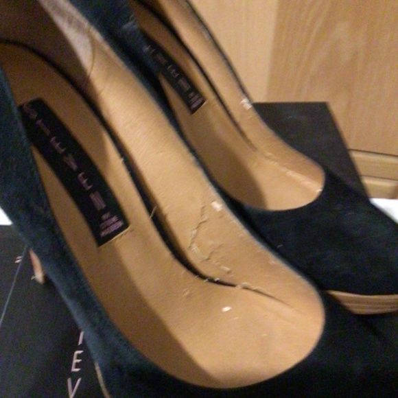 Steve Madden Black Suede Pumps with Wood Heel and Platform - Picture 6 of 8